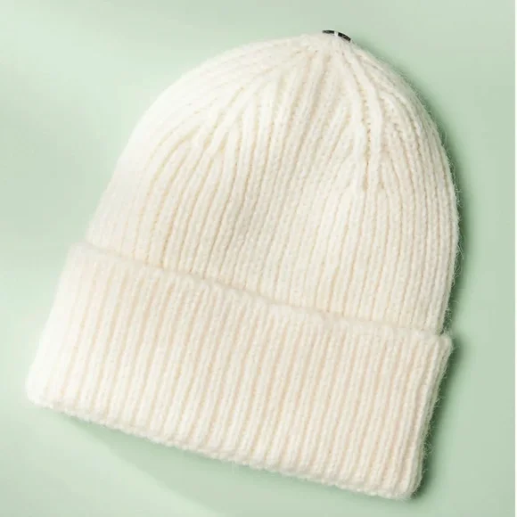 SOLD NWT Anthropologie Winter Hat Base INCLUDES 2 Interchangeable Poms - Picture 3 of 10